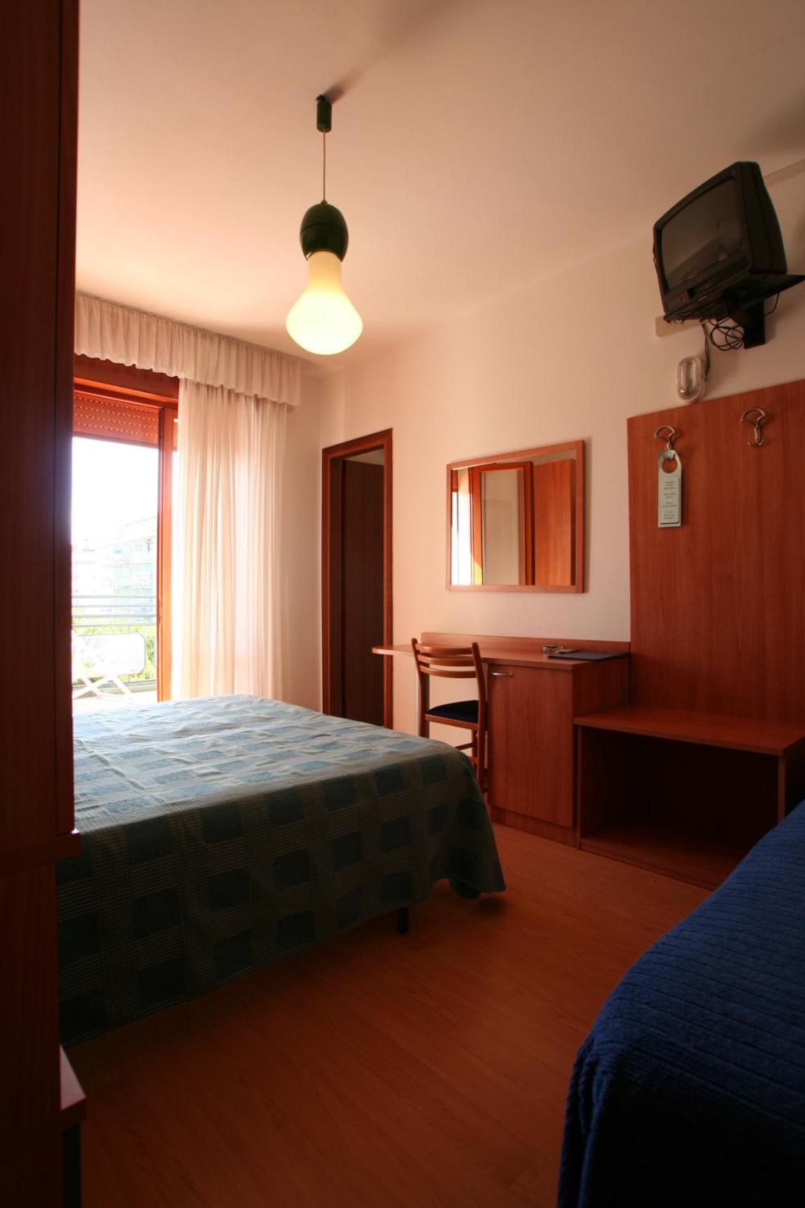 Hotel Midi Lido di Jesolo Quarto foto